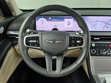 2023 Genesis GV80 с пробегом 11 484 км