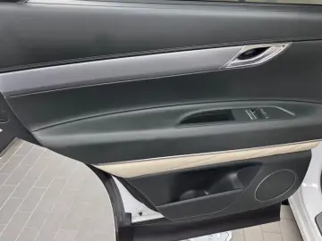 2023 Genesis GV80 с пробегом 11 484 км