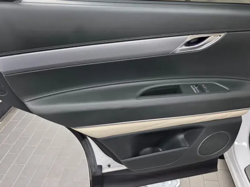 2023 Genesis GV80 с пробегом 11 484 км