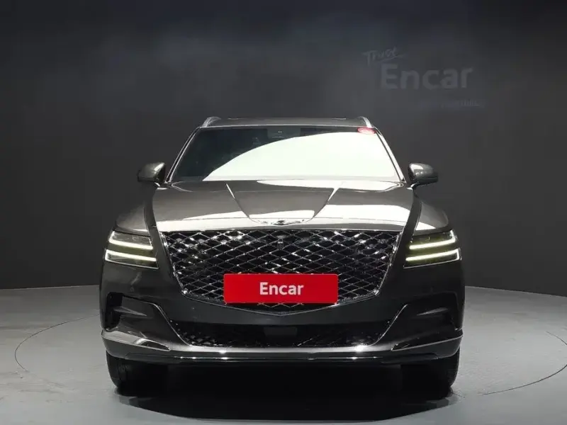 2023 Genesis GV80 с пробегом 32 826 км