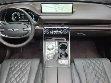 2023 Genesis GV80 с пробегом 32 826 км