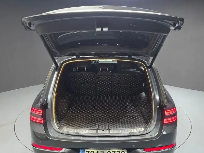 2023 Genesis GV80 с пробегом 32 826 км