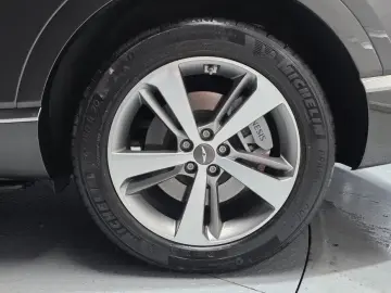 2023 Genesis GV80 с пробегом 32 826 км