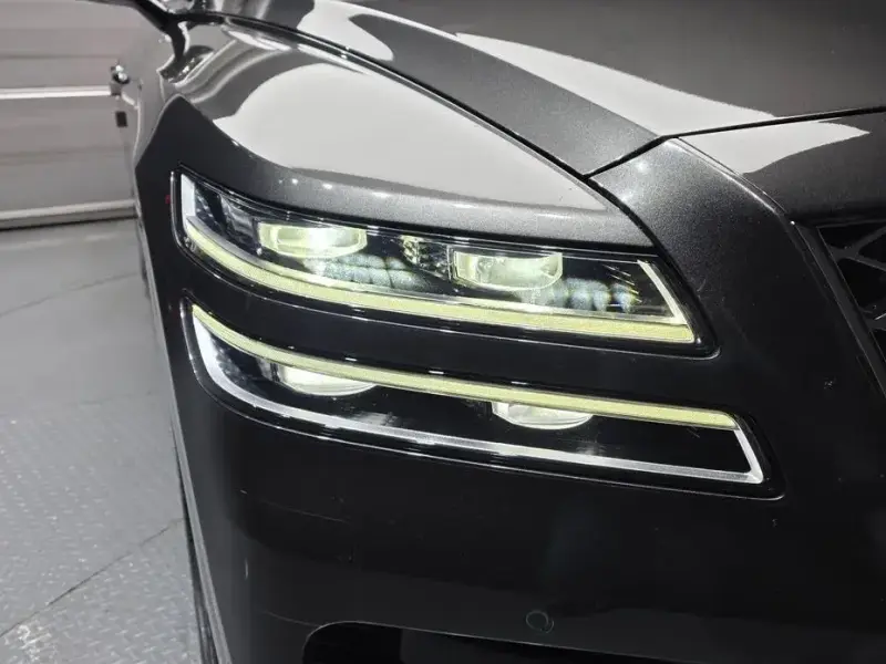2023 Genesis GV80 с пробегом 32 826 км