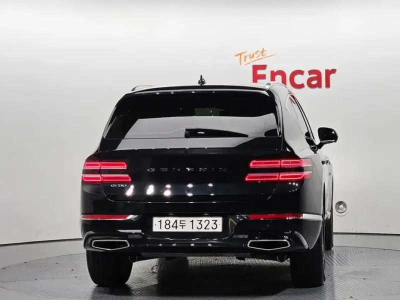 2023 Genesis GV80 с пробегом 10 617 км