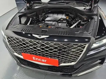 2023 Genesis GV80 с пробегом 10 617 км