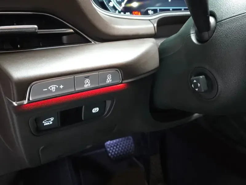 2023 Genesis GV80 с пробегом 32 826 км