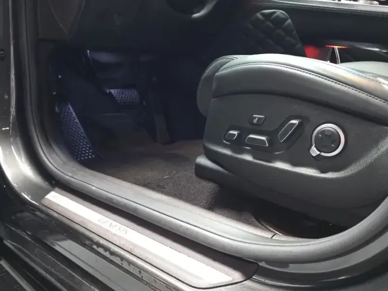 2023 Genesis GV80 с пробегом 32 826 км