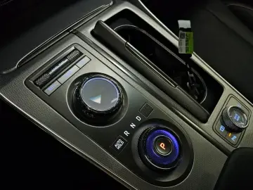2023 Genesis GV80 с пробегом 10 617 км