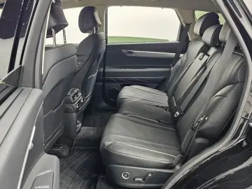 2023 Genesis GV80 с пробегом 10 617 км