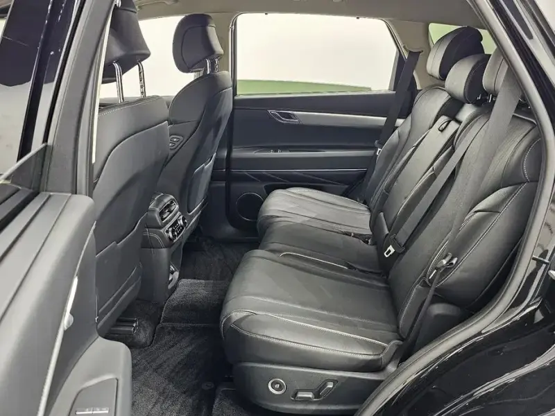 2023 Genesis GV80 с пробегом 10 617 км