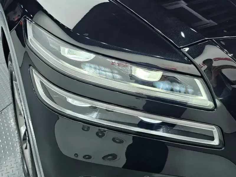 2023 Genesis GV80 с пробегом 10 617 км