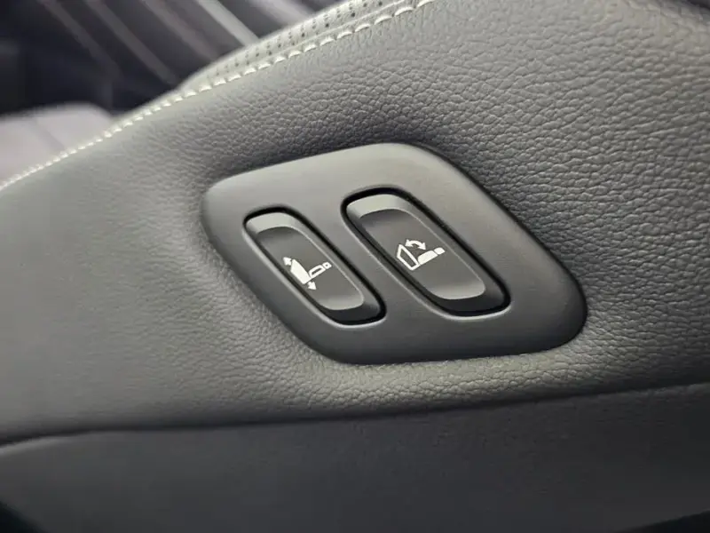 2023 Genesis GV80 с пробегом 10 617 км