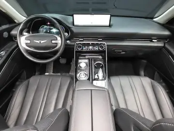 2023 Genesis GV80 с пробегом 31 116 км