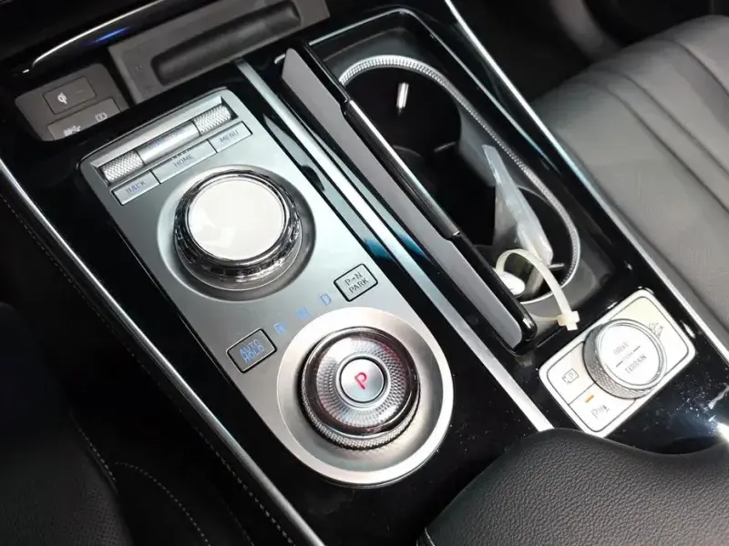 2023 Genesis GV80 с пробегом 31 116 км