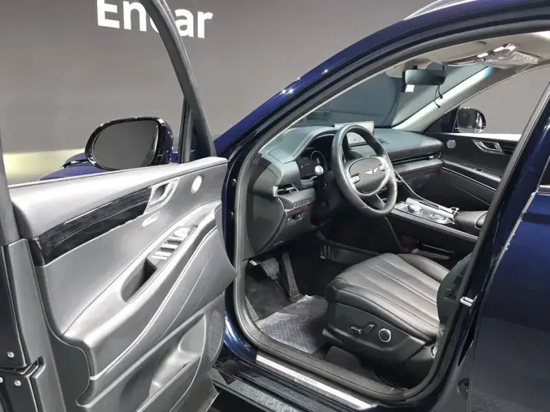 2023 Genesis GV80 с пробегом 31 116 км