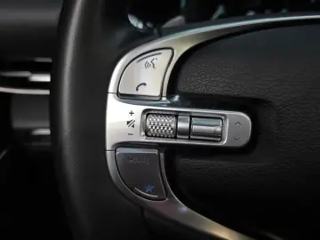 2023 Genesis GV80 с пробегом 31 116 км