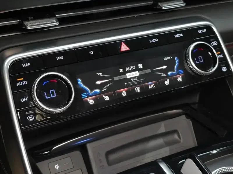 2023 Genesis GV80 с пробегом 31 116 км