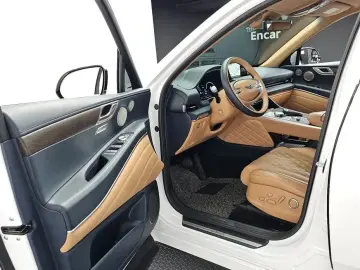 2023 Genesis GV80 с пробегом 62 939 км