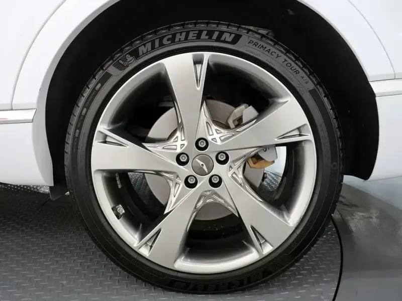 2023 Genesis GV80 с пробегом 62 939 км