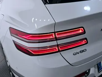 2023 Genesis GV80 с пробегом 62 939 км