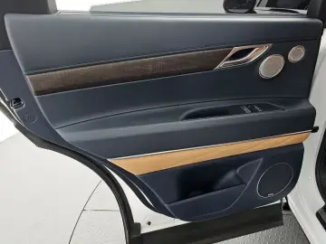 2023 Genesis GV80 с пробегом 62 939 км