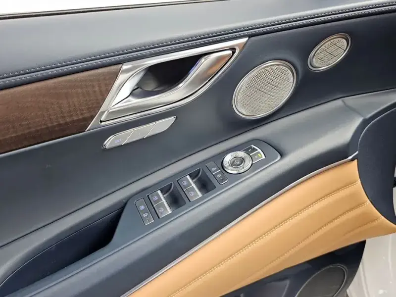 2023 Genesis GV80 с пробегом 62 939 км