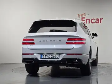 2023 Genesis GV80 с пробегом 40 060 км