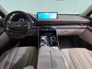 2023 Genesis GV80 с пробегом 40 060 км