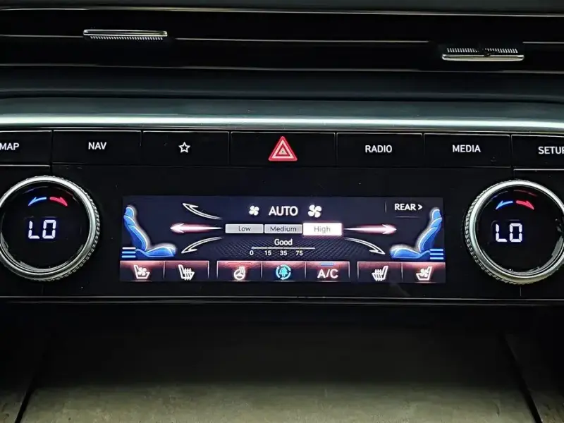 2023 Genesis GV80 с пробегом 43 783 км