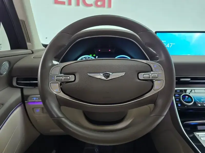 2023 Genesis GV80 с пробегом 40 060 км