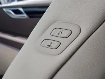 2023 Genesis GV80 с пробегом 40 060 км