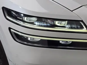 2023 Genesis GV80 с пробегом 40 060 км