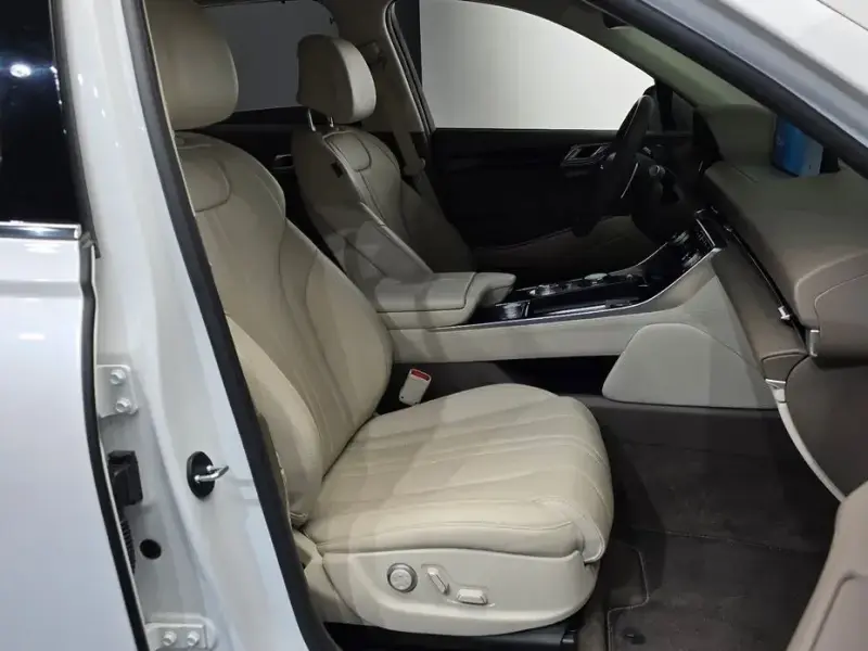 2023 Genesis GV80 с пробегом 40 060 км