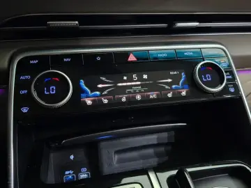 2023 Genesis GV80 с пробегом 40 060 км