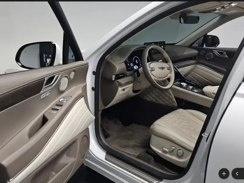 2023 Genesis GV80 с пробегом 29 972 км