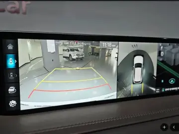 2023 Genesis GV80 с пробегом 29 972 км