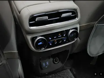 2023 Genesis GV80 с пробегом 29 972 км