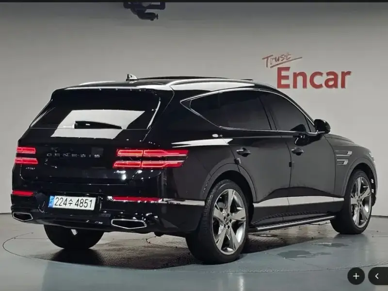 2023 Genesis GV80 с пробегом 67 796 км