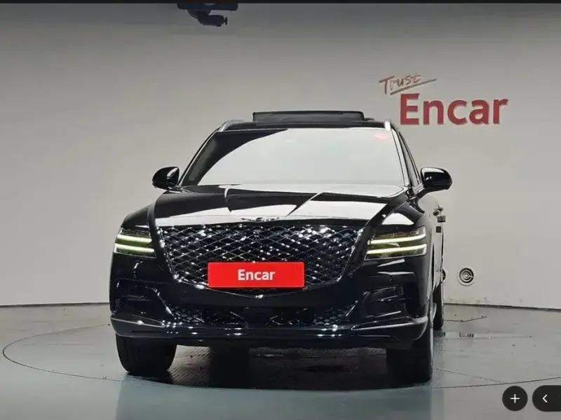 2023 Genesis GV80 с пробегом 67 796 км