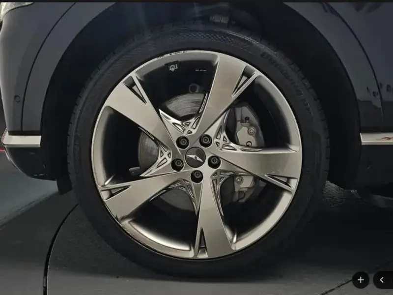 2023 Genesis GV80 с пробегом 67 796 км