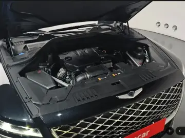 2023 Genesis GV80 с пробегом 67 796 км