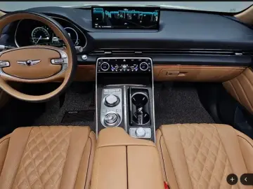 2023 Genesis GV80 с пробегом 67 796 км