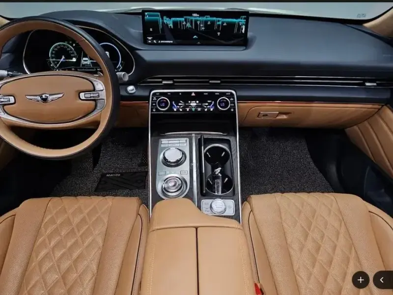 2023 Genesis GV80 с пробегом 67 796 км