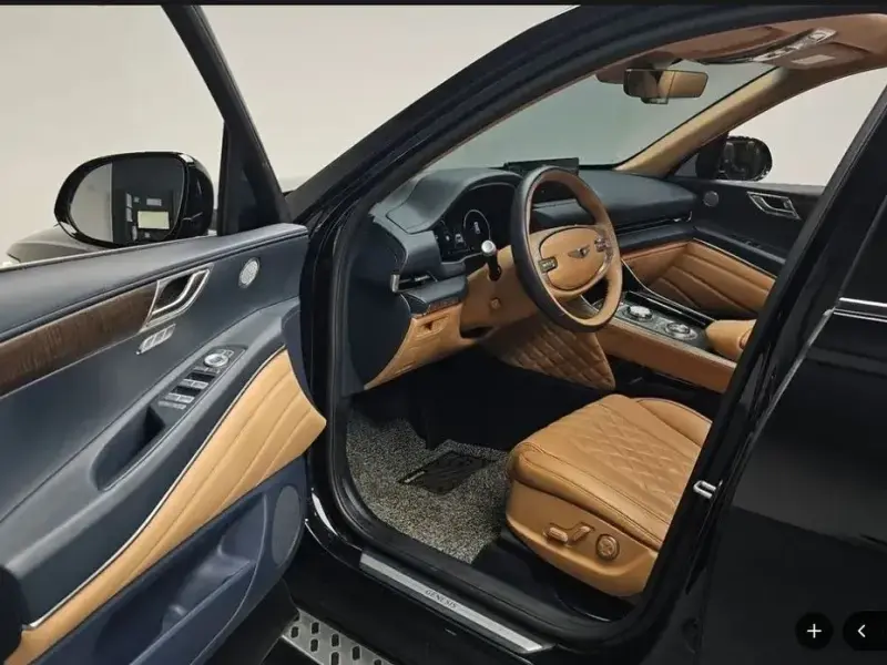 2023 Genesis GV80 с пробегом 67 796 км
