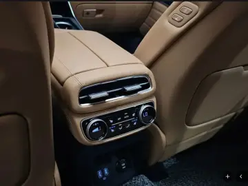 2023 Genesis GV80 с пробегом 67 796 км