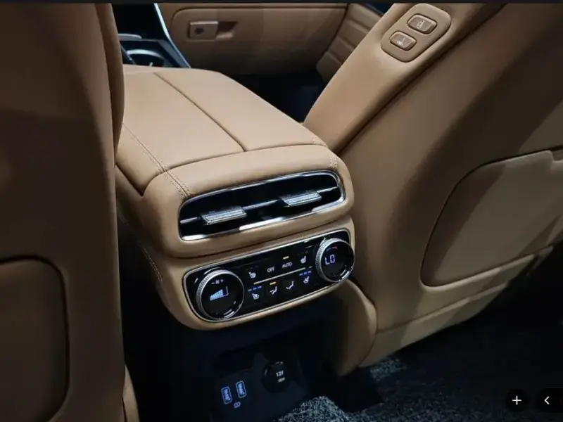 2023 Genesis GV80 с пробегом 67 796 км