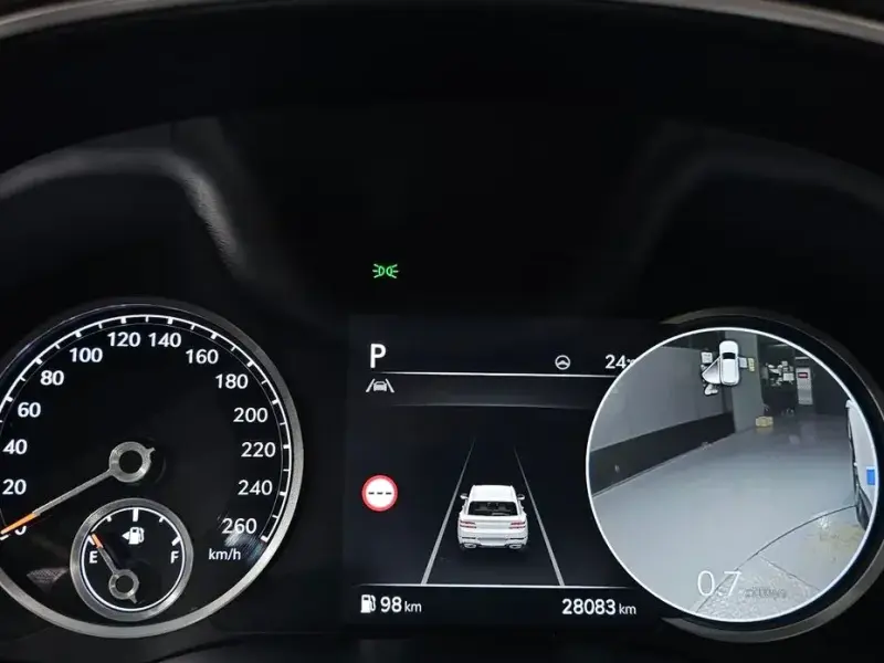 2023 Genesis GV80 с пробегом 28 083 км
