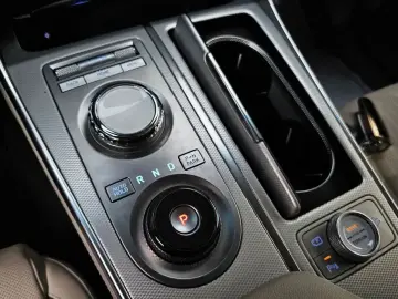 2023 Genesis GV80 с пробегом 28 083 км