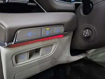 2023 Genesis GV80 с пробегом 28 083 км
